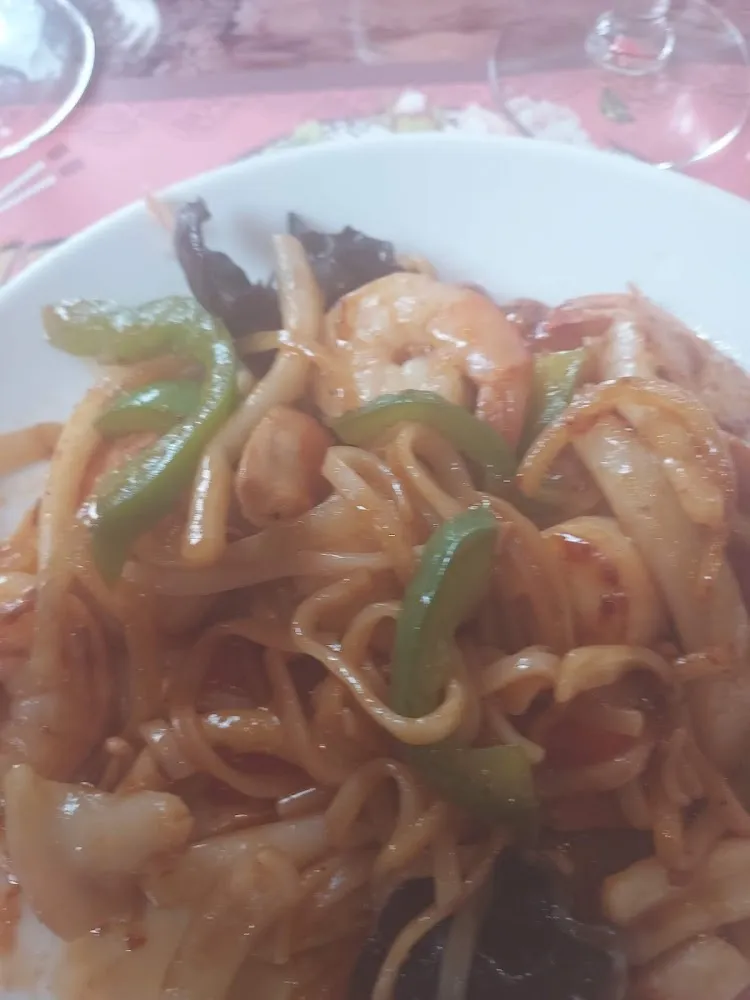 Un Wok Crevette Noix de St Jacques Petit Légumes